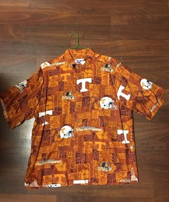 TENNESSEE VOLUNTEERS HAWAIIAN SHIRT CLASSIC 'VOLS LEGACY' REYN SPOONER SZ: LARGE - Classic Look for Volunteers Fans