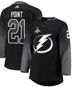 Tampa Bay Lightning Brayden Point 21 Alternate 2022 Stanley Cup Champions Breakaway Men Jersey - Black - Robokeg